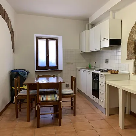 蒙特卡瓦罗公寓 公寓 阿西西