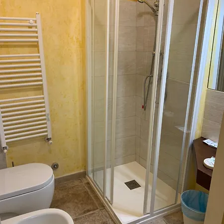 蒙特卡瓦罗公寓 公寓 *