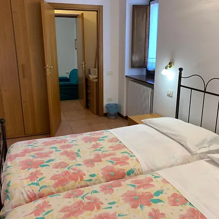 蒙特卡瓦罗公寓 公寓 *