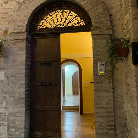 蒙特卡瓦罗公寓